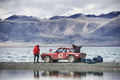 Lancia Fulvia rouge, mécanique, paysage