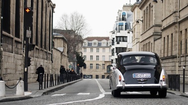 Traversée de Paris 2012 - Bentley S2 noir/gris face arrière