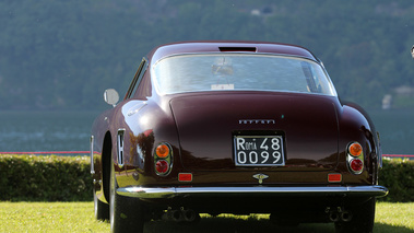 Villa d'Este 2013 - Ferrari 250 bordeaux face arrière