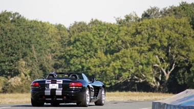 Autodrome Radical Meeting 2012 - Dodge Viper SRT-10 noir 3/4 arrière droit
