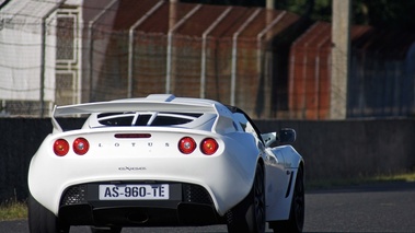 Autodrome Radical Meeting 2012 - Lotus Exige S2 blanc 3/4 arrière droit