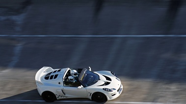 Autodrome Radical Meeting 2012 - Lotus Exige S2 blanc 3/4 avant droit filé