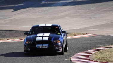 Autodrome Radical Meeting 2012 - Shelby GT500 bleu face avant