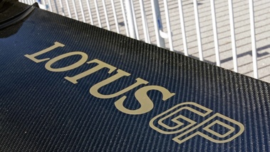 Lotus Exige S1 gris logo aileron