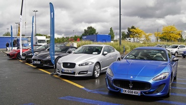 Maserati GranTurismo Sport bleu face avant