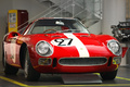 Musée Ferrari - 250 LM rouge 3/4 avant droit