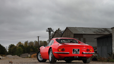 Ferrari 246 GT Dino rouge 3/4 arrière gauche 2