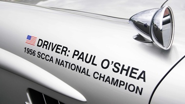 Mercedes 300 SL gris logo Paul O'Shea