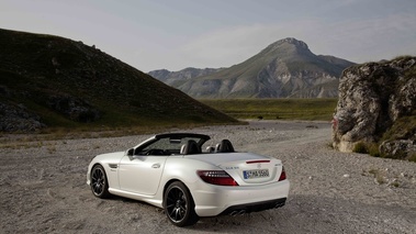 Mercedes SLK 55 AMG blanc 3/4 arrière gauche 2