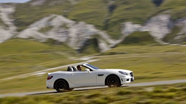 Mercedes SLK 55 AMG blanc filé penché 2