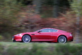 Aston Martin DB9 rouge filé 2