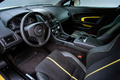 Aston Martin V12 Vantage S - jaune - habitacle 1