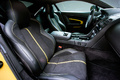 Aston Martin V12 Vantage S - jaune - habitacle 2