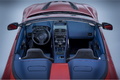 Aston Martin V12 Vantage S Roadster - rouge - habitacle