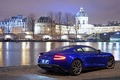 Aston Martin Vanquish bleu 3/4 arrière droit