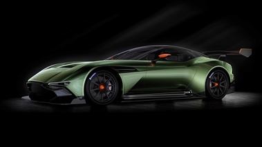 Aston Martin Vulcan vert 3/4 avant gauche