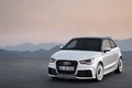 Audi A1 Quattro blanc 3/4 avant gauche 2