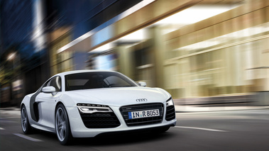 Audi R8 V10 2013 - blanche - 