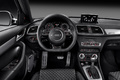 Audi RS Q3 rouge tableau de bord