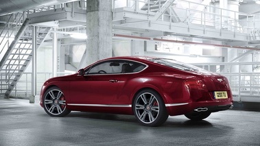 Bentley Continental GT V8 rouge 3/4 arrière gauche