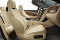Bentley Continental GTC 2011 gris intérieur 2