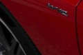 Bentley Continental GTC Speed rouge logo aile avant debout