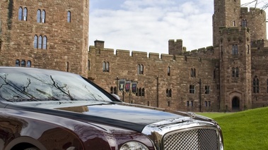 Bentley Mulsanne Jubilee 3/4 avant droit debout coupé