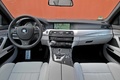 BMW M5 F10 bleu tableau de bord 2