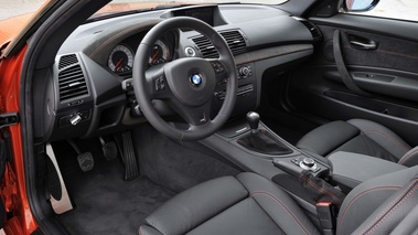 BMW Série 1M orange intérieur