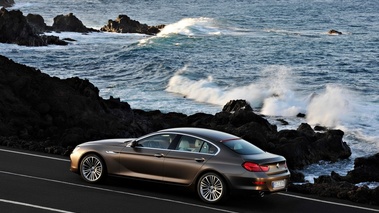 BMW Série 6 Gran Coupé - beige - profil gauche