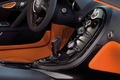 Bugatti Veyron Grand Sport Vitesse gris intérieur debout