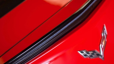 Chevrolet Corvette C7 Stingray rouge béquet