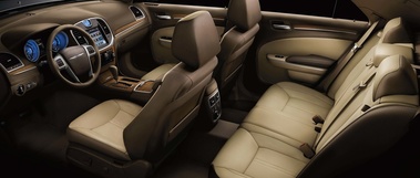 Chrysler 300C Luxury Series intérieur