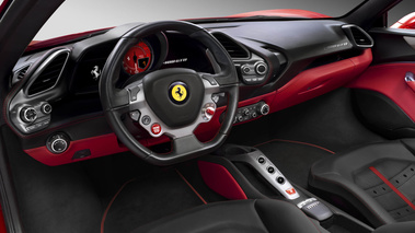 Ferrari 488 GTB rouge intérieur
