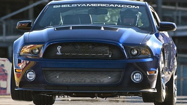 Shelby 1000 - bleue - face avant