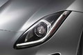 Jaguar C-X16 gris phare avant 2