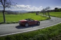 Jaguar F-Type V6 S rouge 3/4 arrière droit filé
