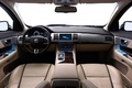 Jaguar XF Sportbrake bleu intérieur