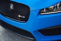 Jaguar XFR-S bleu calandre