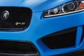 Jaguar XFR-S bleu phare avant