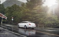 Jaguar XJ AWD blanc 3/4 arrière gauche filé