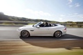 Jaguar XKR-S Convertible blanc profil travelling 2