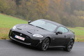 Jaguar XKR-S noir 3/4 avant gauche penché