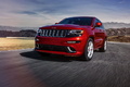 Jeep Grand Cherokee SRT 2014 - rouge - 3/4 avant gauche, dynamique