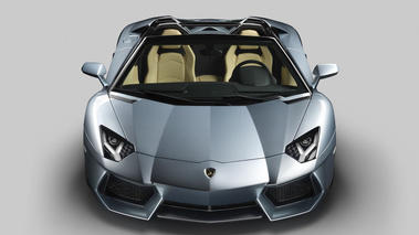 Lamborghini Aventador Roadster - bleu Azzuro Thetis - face avant