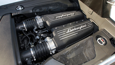 Lamborghini Gallardo LP560-4 MkII blanc moteur 2
