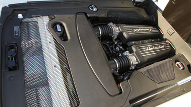 Lamborghini Gallardo LP560-4 MkII blanc moteur