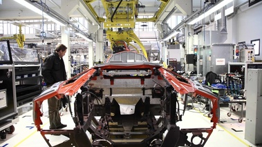 Usine Lamborghini - chaîne de montage Aventador 2