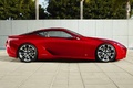 Lexus LF-LC rouge profil