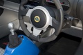 Lotus Elise S Club Racer bleu tableau de bord debout